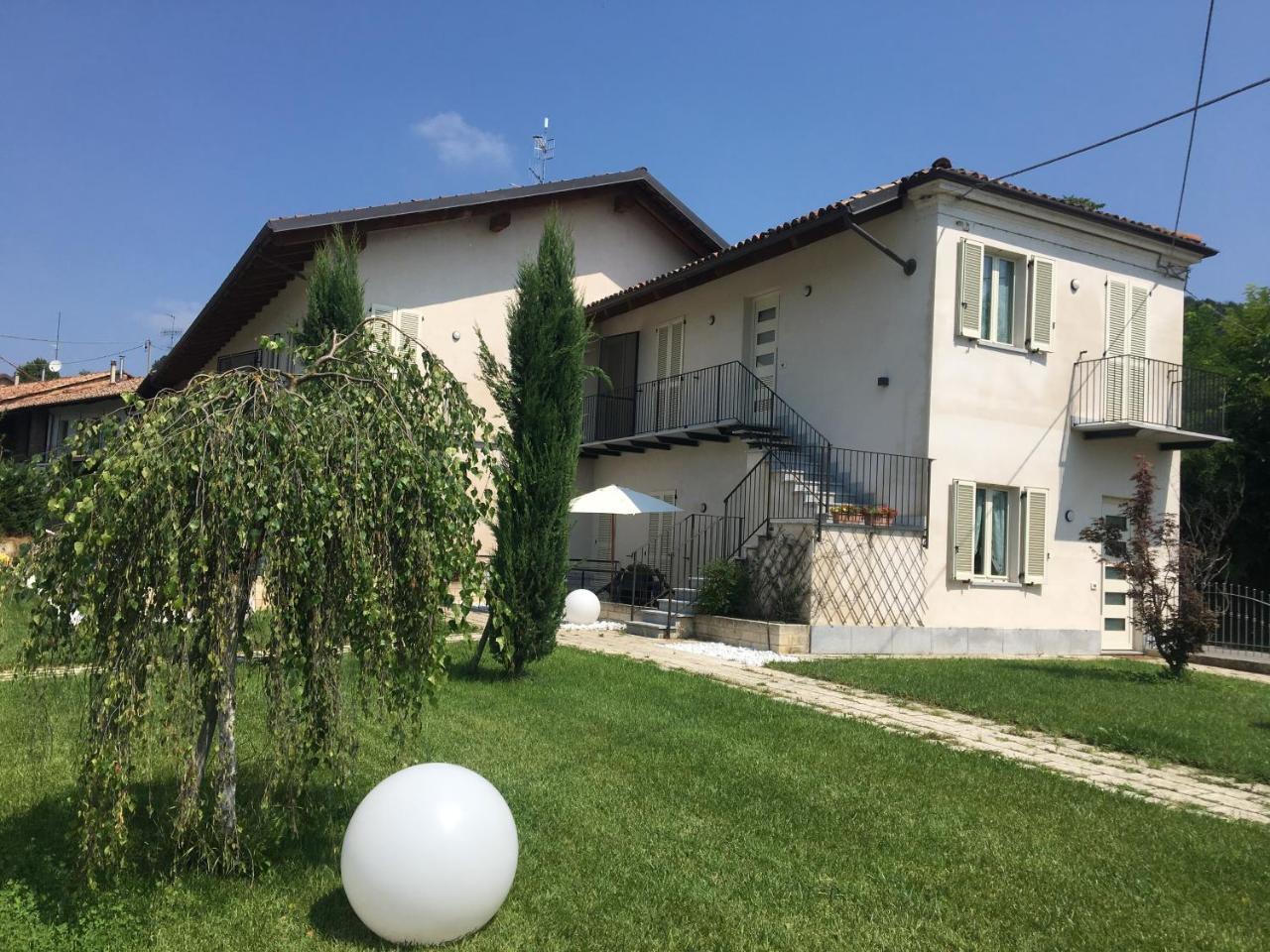 Home Holiday "Da Mamma" Alba  Exterior photo