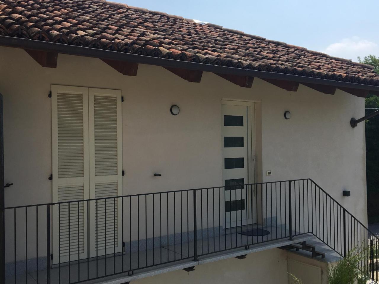 Home Holiday "Da Mamma" Alba  Exterior photo